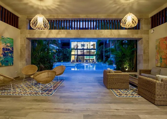 Beautiful Location, Large Pool And Fast 150mg Wifi