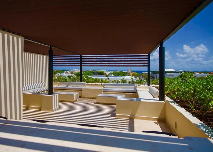 Apartment Beautiful Location, Large Pool And Fast 150mg Wifi Playa del Carmen