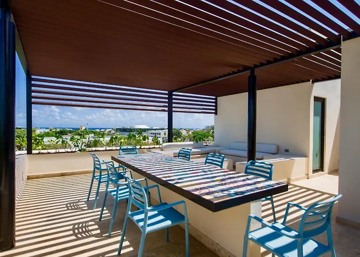 Apartment Beautiful Location, Large Pool And Fast 150mg Wifi