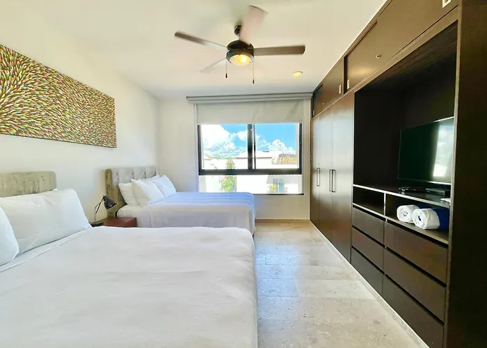 Apartment Beautiful Location, Large Pool And Fast 150mg Wifi